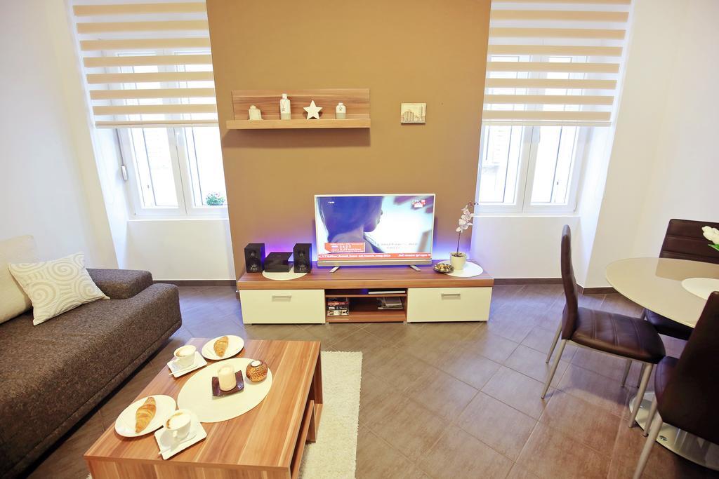 Allegro Exclusive Suites Old Town Center ザダル エクステリア 写真