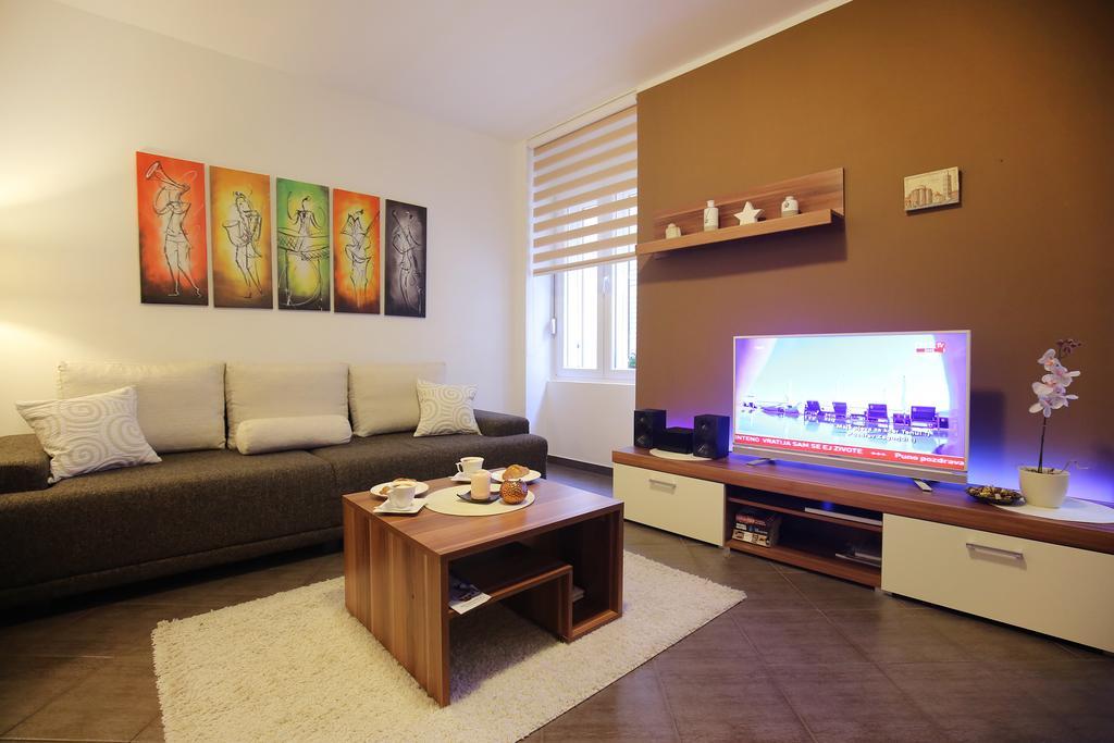 Allegro Exclusive Suites Old Town Center ザダル エクステリア 写真