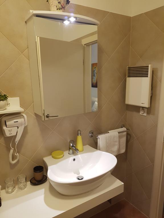 Allegro Exclusive Suites Old Town Center ザダル エクステリア 写真